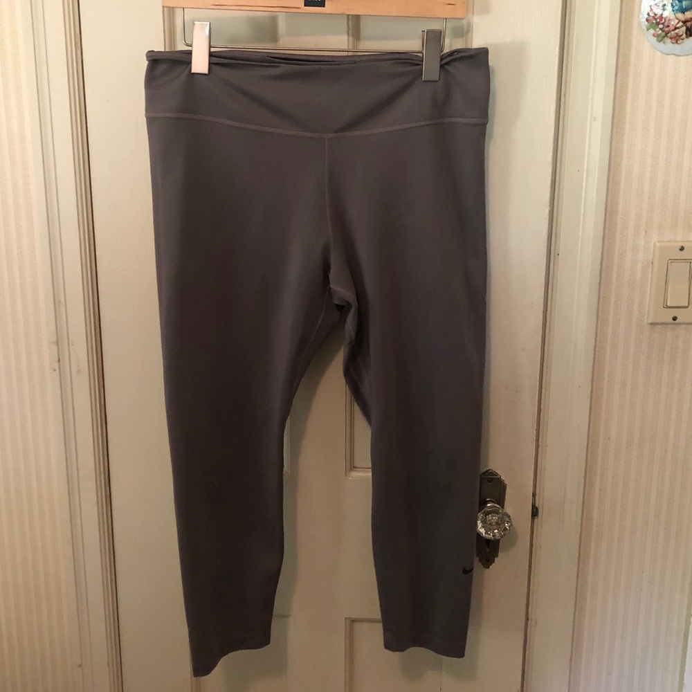 Nike Capri Leggings